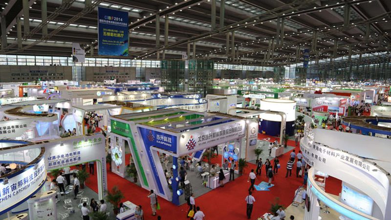 党建展厅作为展示党建工作成果和党员风采的重要场所，其设计需注重以下几个方面：